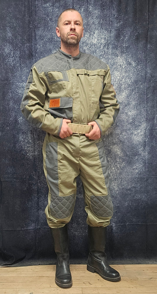 Droid mechanic jumpsuit suit.