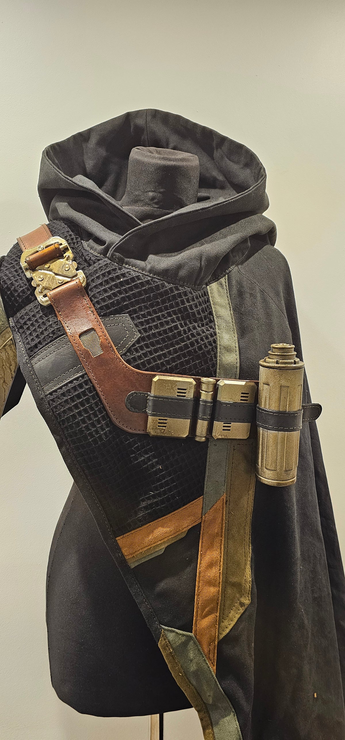 Custom assymetric cloak