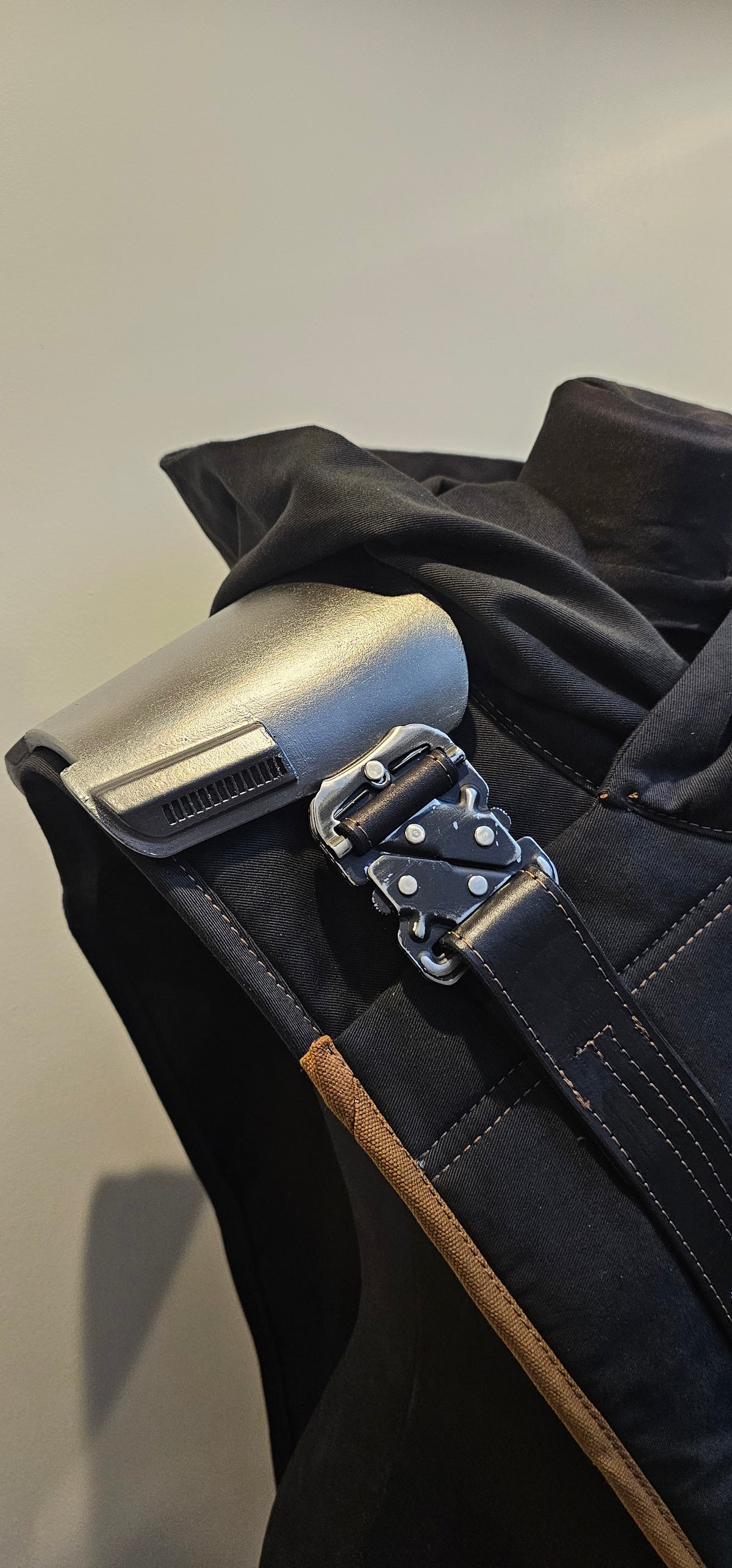 Assymetric hooded cloak