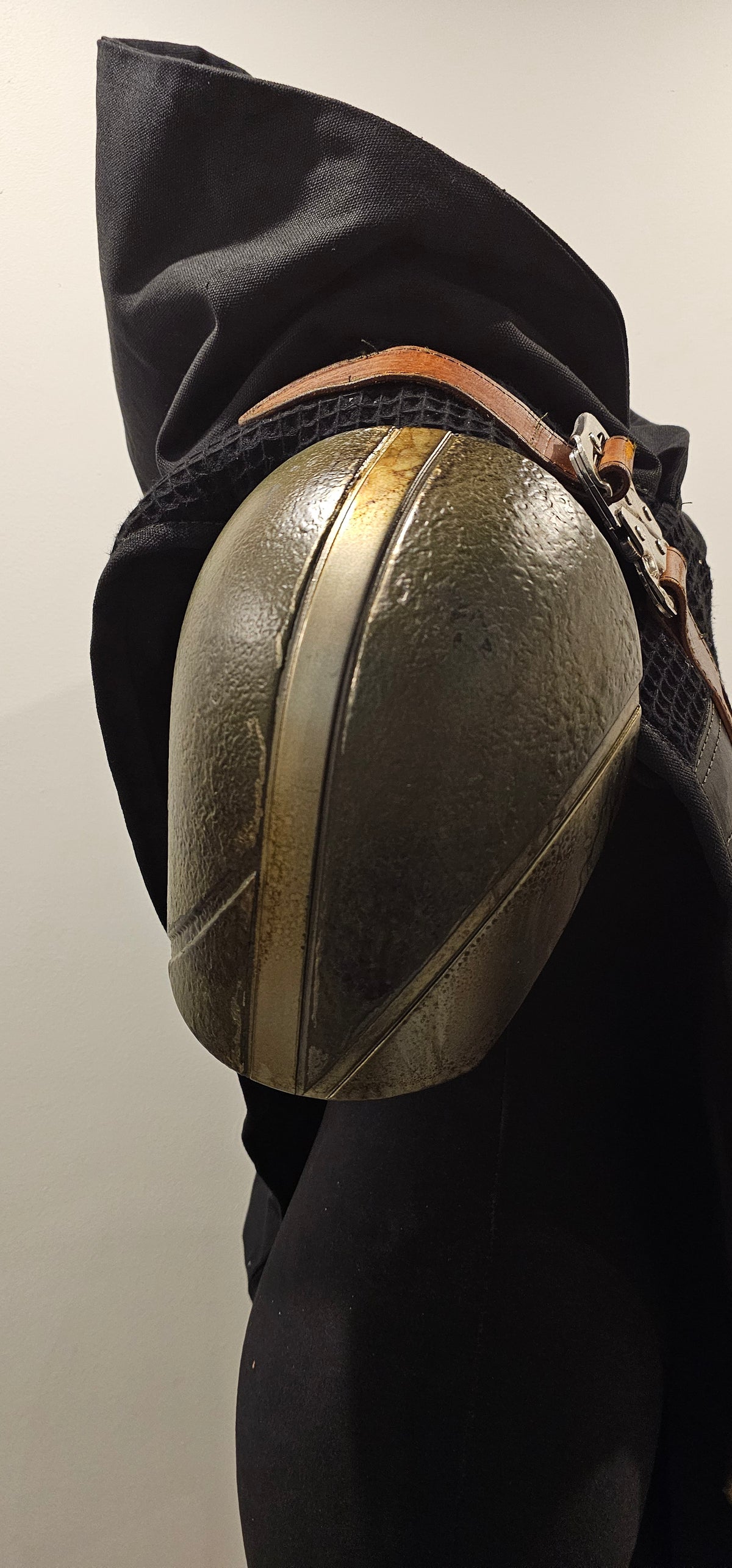 Custom assymetric cloak