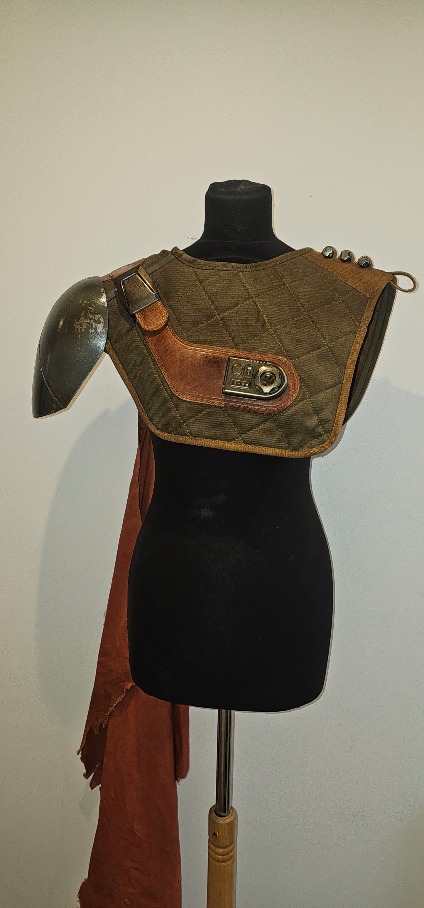 Sci-Fi Asymmetric cowl