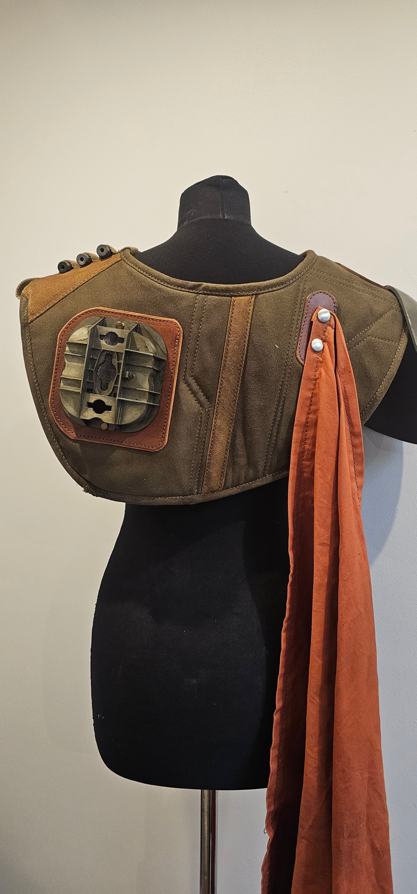 Sci-Fi Asymmetric cowl